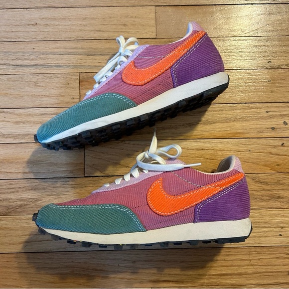 Nike Daybreak Corduroy Desert Berry Sneakers - Picture 3 of 7